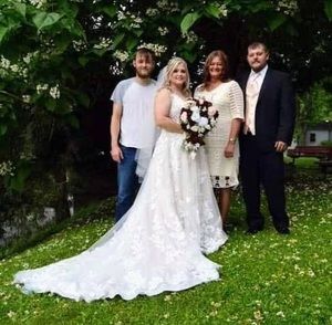 Meet your Posher, Holly